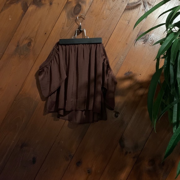 AEO Off-Shoulder Maroon Silky Top - Picture 1 of 7